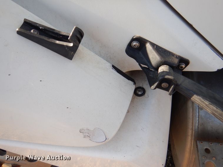 image for item DL2218 2007 Freightliner Columbia 120  semi truck