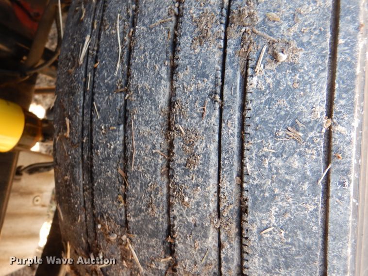 image for item DL2218 2007 Freightliner Columbia 120  semi truck