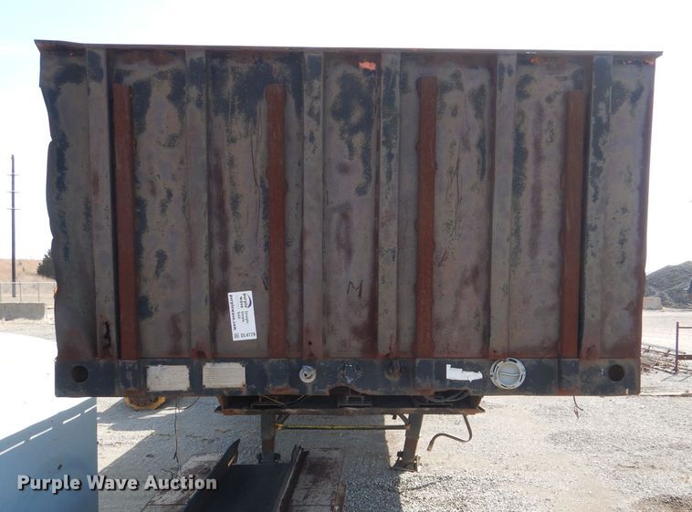 image for item DL4779 1990 Transcraft TI100K-48X102  flatbed trailer