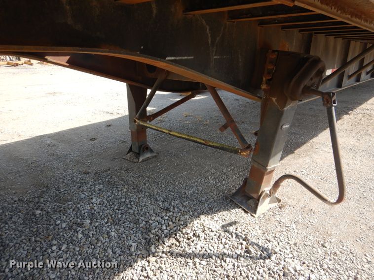 image for item DL4779 1990 Transcraft TI100K-48X102  flatbed trailer