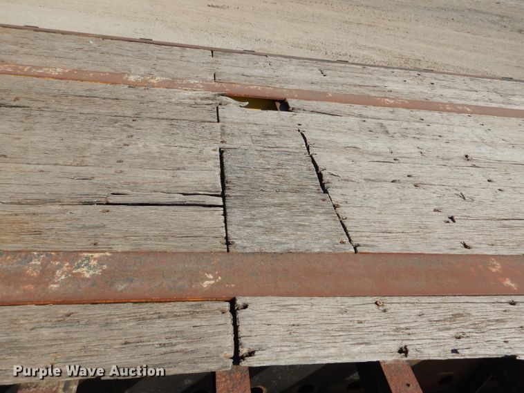 image for item DL4779 1990 Transcraft TI100K-48X102  flatbed trailer