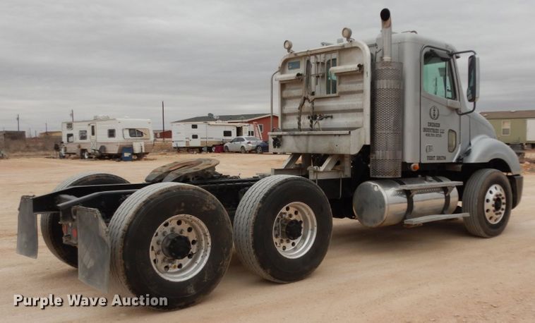 image for item DM2822 2009 Freightliner Columbia  semi truck