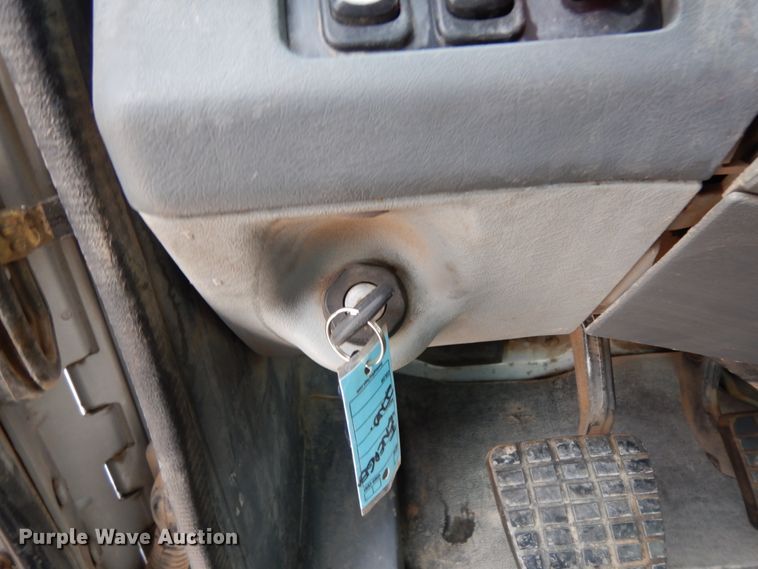 image for item DM2822 2009 Freightliner Columbia  semi truck