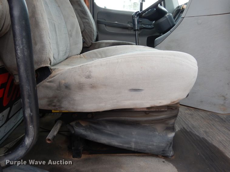 image for item DM2822 2009 Freightliner Columbia  semi truck