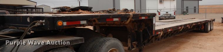 image for item DM2823 1995 Fontaine  oilfield trailer