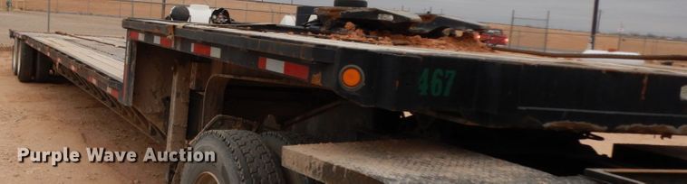 image for item DM2823 1995 Fontaine  oilfield trailer