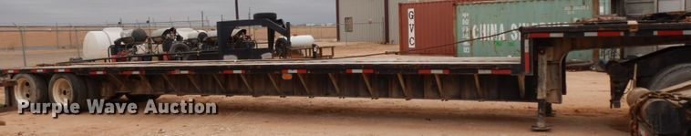 image for item DM2823 1995 Fontaine  oilfield trailer