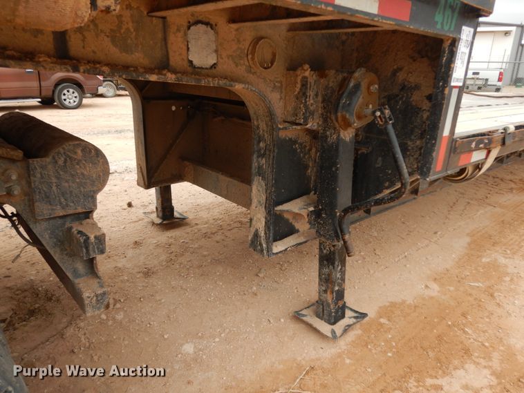 image for item DM2823 1995 Fontaine  oilfield trailer