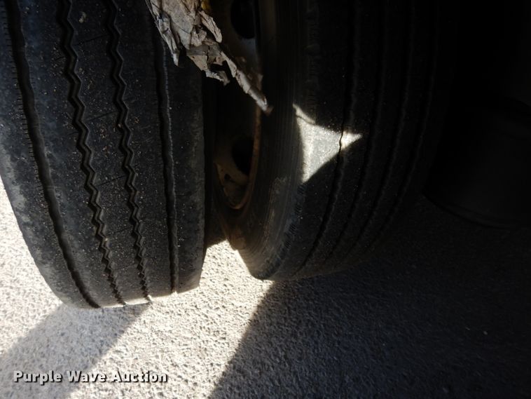 image for item DM2829 2002 Kentucky moving van trailer