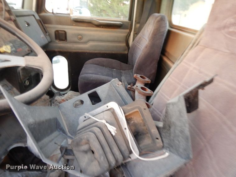 image for item DM2838 1997 Peterbilt 378  semi truck