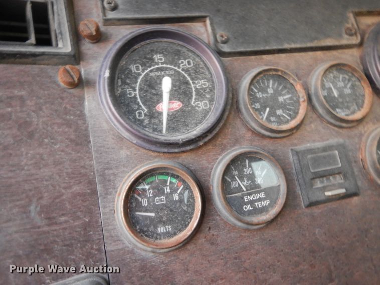 image for item DM2838 1997 Peterbilt 378  semi truck