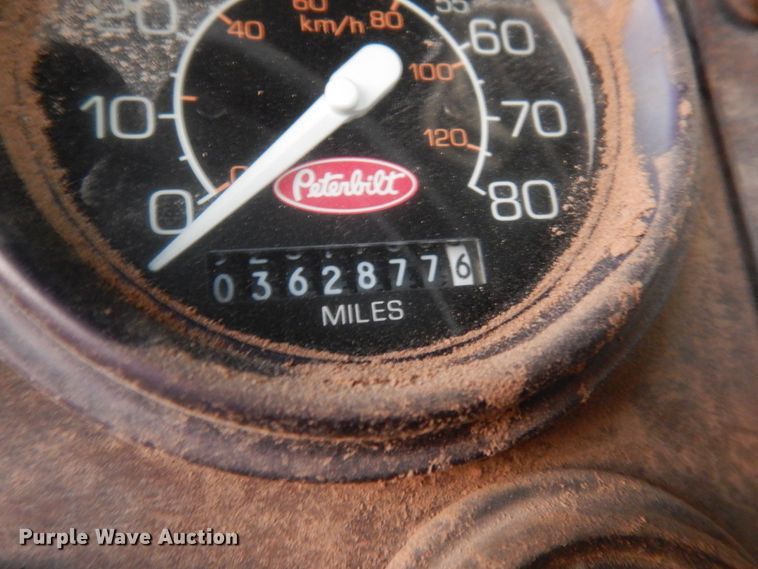 image for item DM2838 1997 Peterbilt 378  semi truck