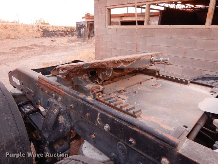 image for item DM2838 1997 Peterbilt 378  semi truck