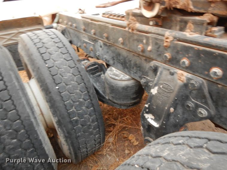 image for item DM2838 1997 Peterbilt 378  semi truck