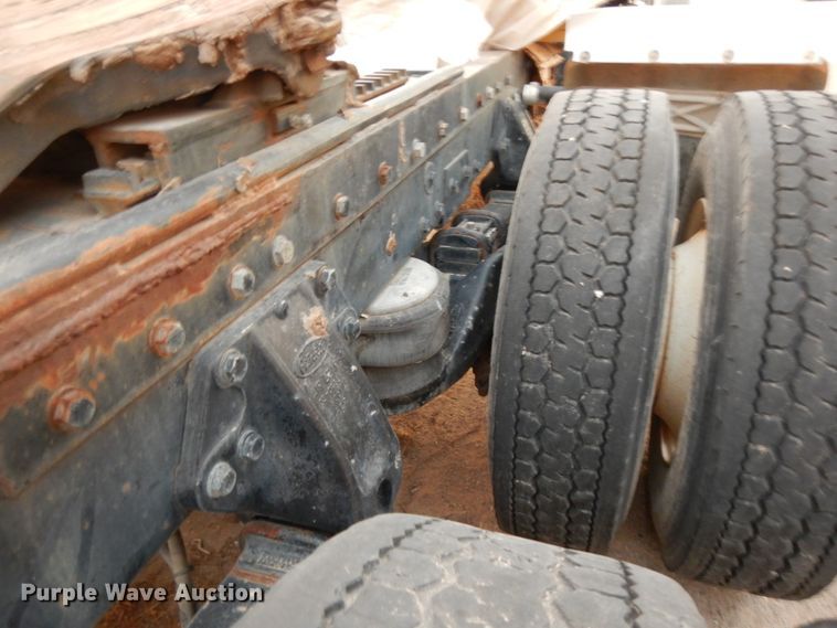 image for item DM2838 1997 Peterbilt 378  semi truck