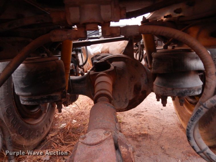 image for item DM2838 1997 Peterbilt 378  semi truck