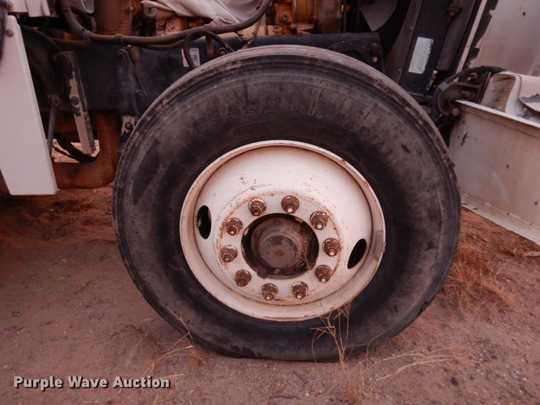 image for item DM2838 1997 Peterbilt 378  semi truck