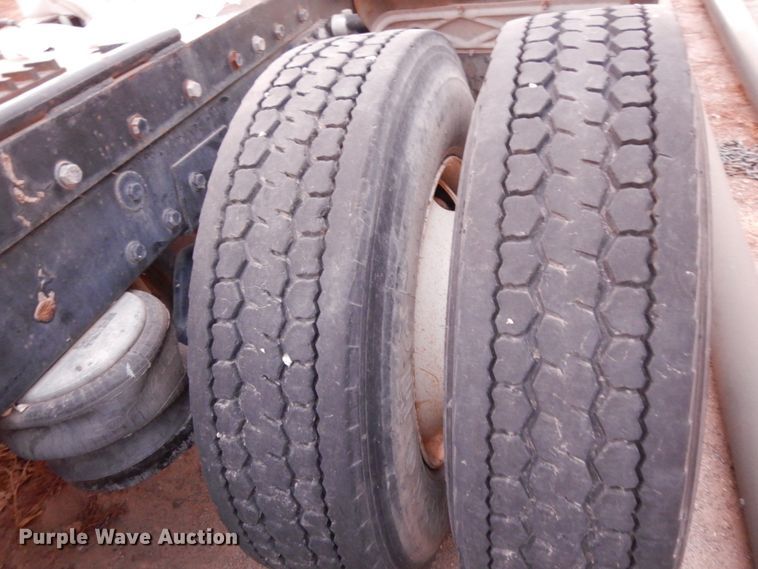 image for item DM2838 1997 Peterbilt 378  semi truck