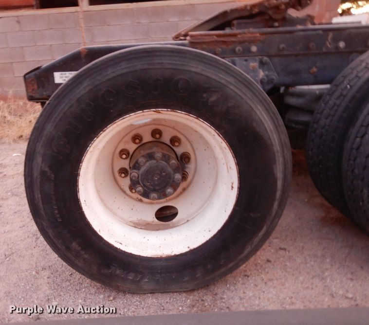 image for item DM2838 1997 Peterbilt 378  semi truck