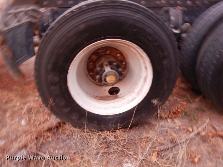 image for item DM2838 1997 Peterbilt 378  semi truck