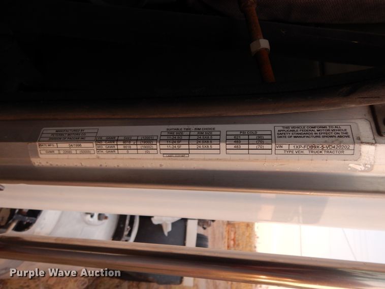 image for item DM2838 1997 Peterbilt 378  semi truck