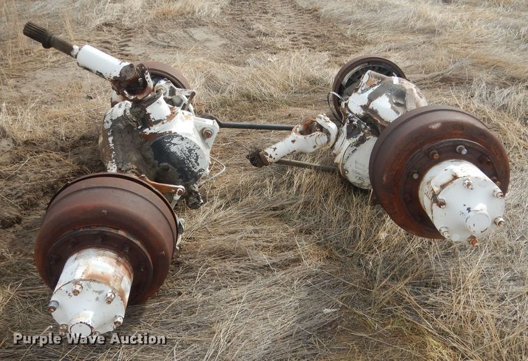 image for item FA9485 (2) Mack axles