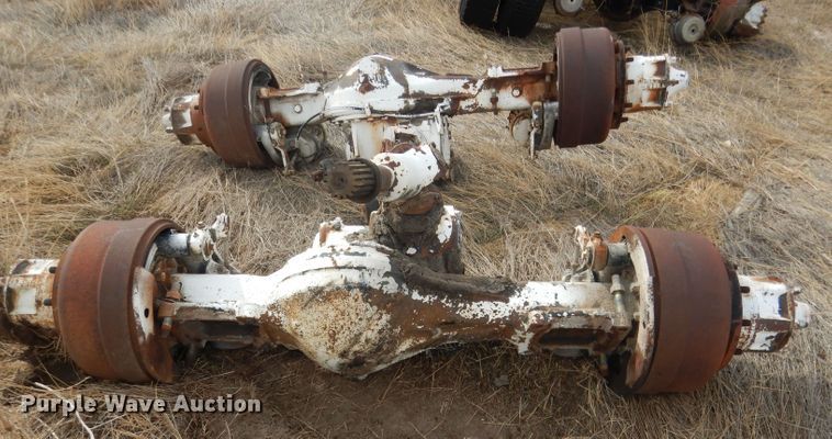 image for item FA9485 (2) Mack axles