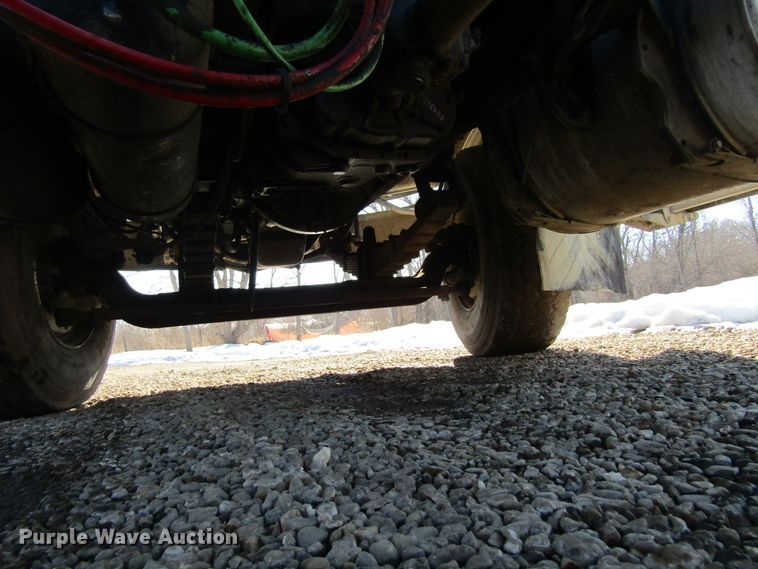 image for item GC9834 2007 Sterling LT8500  truck cab and chassis