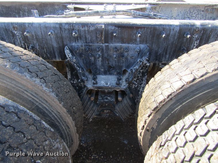 image for item GC9834 2007 Sterling LT8500  truck cab and chassis