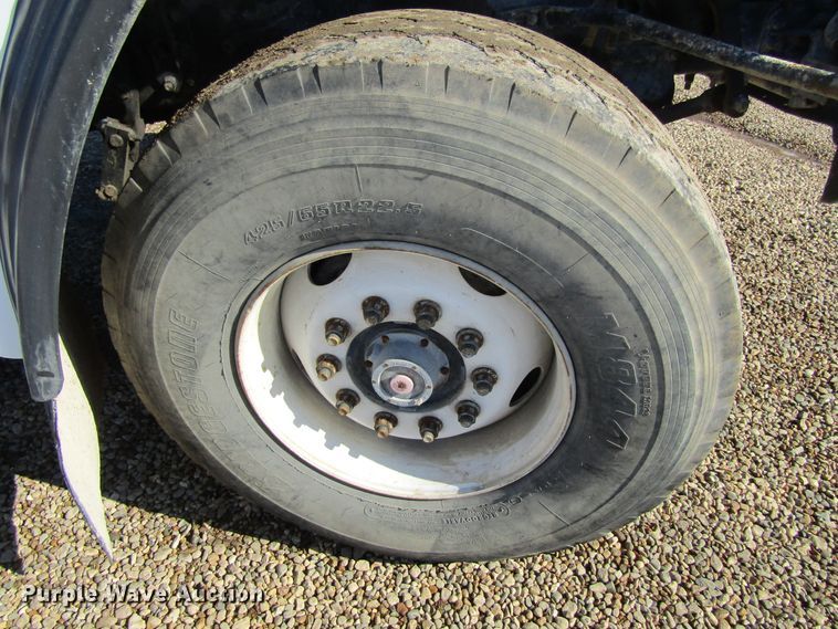 image for item GC9834 2007 Sterling LT8500  truck cab and chassis