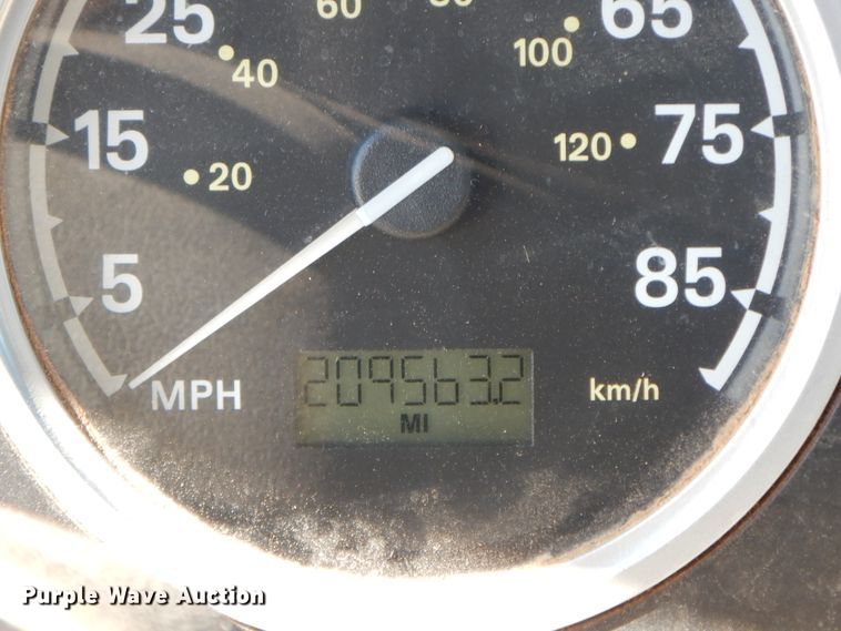 image for item GG9437 2007 Sterling AT9  semi truck