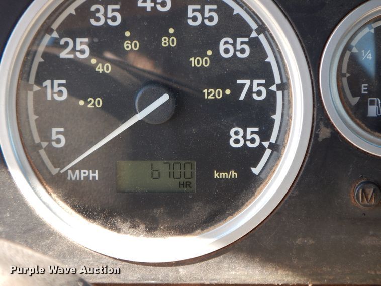 image for item GG9437 2007 Sterling AT9  semi truck