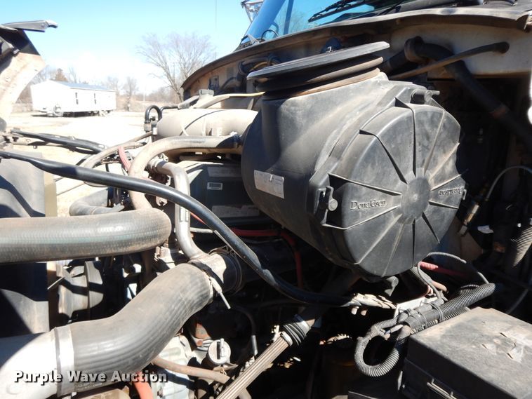 image for item GG9437 2007 Sterling AT9  semi truck