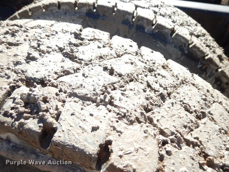 image for item GG9437 2007 Sterling AT9  semi truck