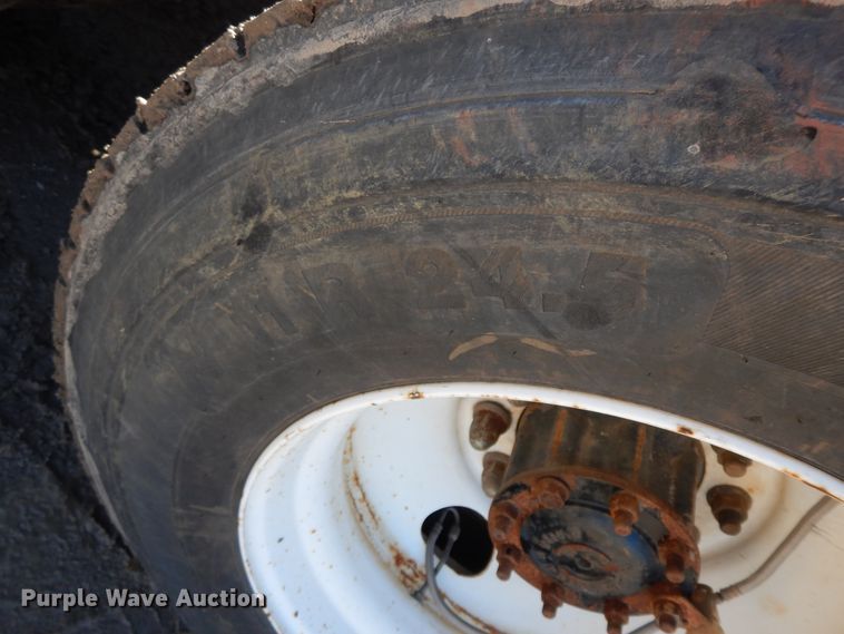 image for item GG9437 2007 Sterling AT9  semi truck