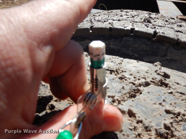 image for item GG9437 2007 Sterling AT9  semi truck