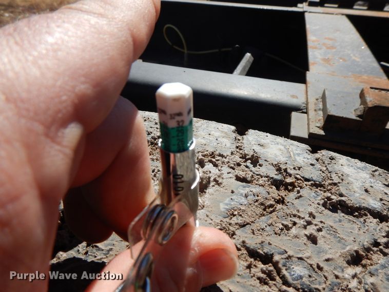 image for item GG9437 2007 Sterling AT9  semi truck