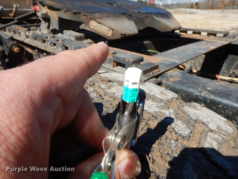 image for item GG9437 2007 Sterling AT9  semi truck