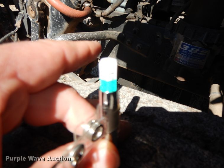 image for item GG9437 2007 Sterling AT9  semi truck