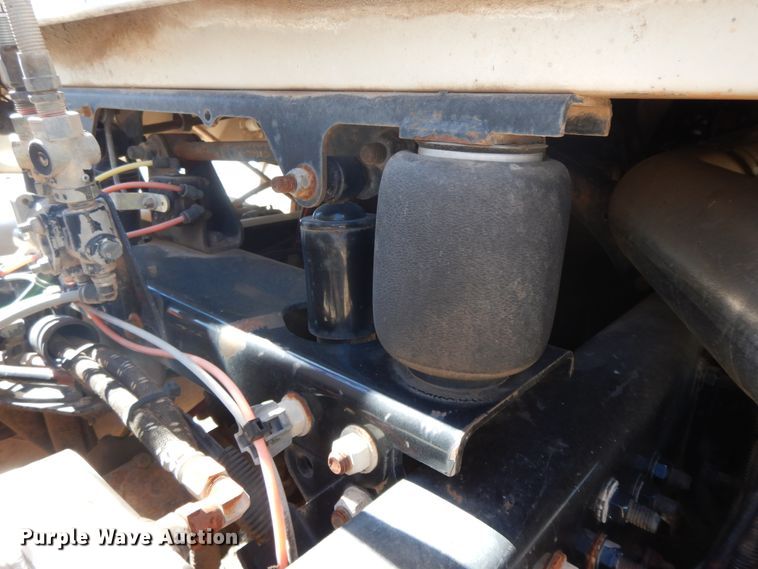 image for item GG9437 2007 Sterling AT9  semi truck