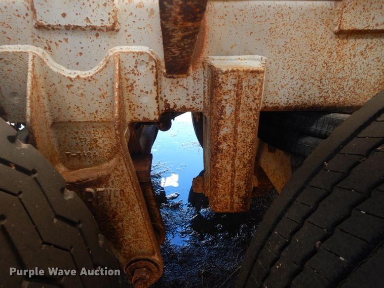 image for item GG9438 1997 Trailmaster tank trailer