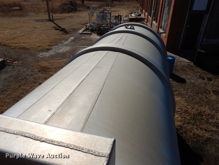 image for item GG9438 1997 Trailmaster tank trailer