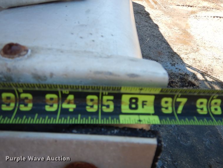 image for item GG9438 1997 Trailmaster tank trailer