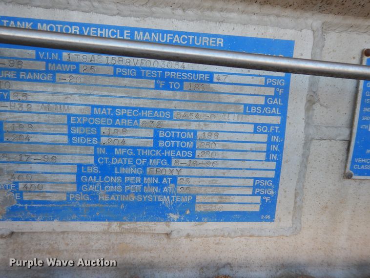 image for item GG9438 1997 Trailmaster tank trailer