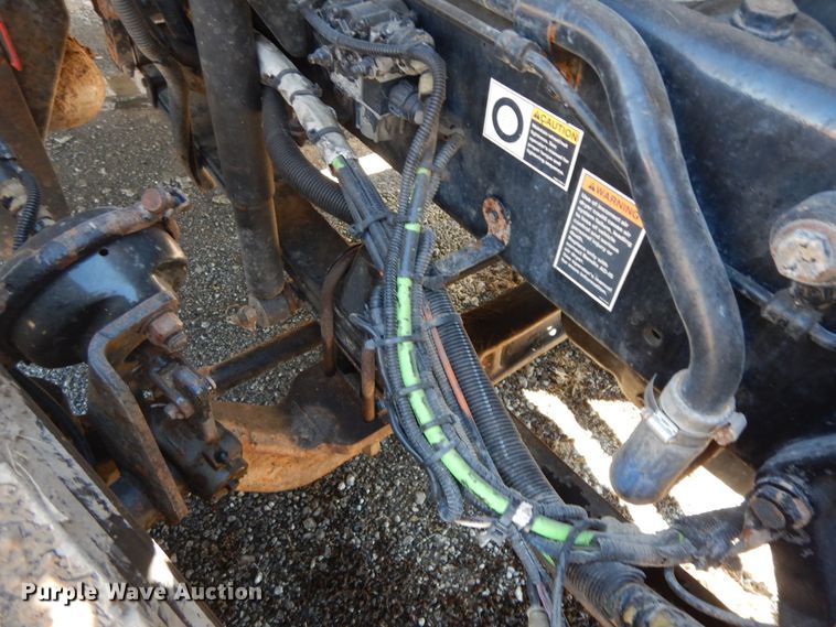 image for item GG9439 2011 Kenworth T800  semi truck