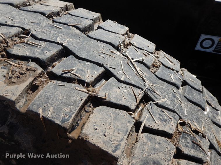 image for item GG9439 2011 Kenworth T800  semi truck