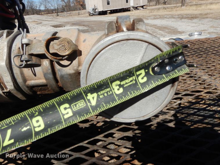 image for item GG9439 2011 Kenworth T800  semi truck