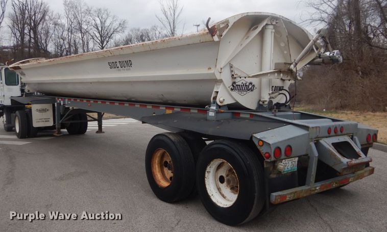 image for item GT9685 2003 Smith Co 2002  side dump trailer