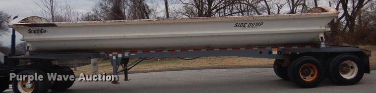 image for item GT9685 2003 Smith Co 2002  side dump trailer