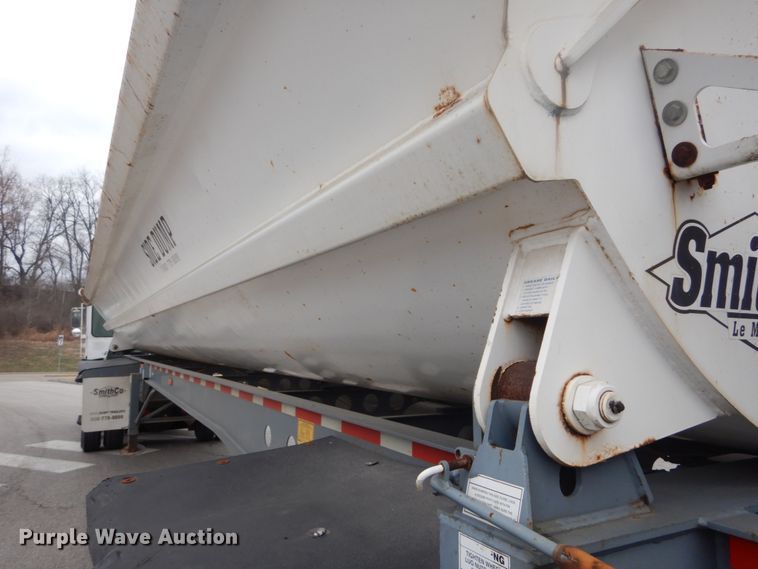 image for item GT9685 2003 Smith Co 2002  side dump trailer